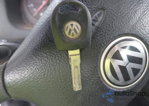 2001 Volkswagen Jetta Gls from USA, damaged, VIN 3VWSK69M71M146001